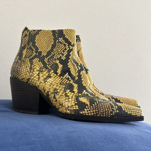 Sam Edelman Yellow Boots - Picture 7 of 10